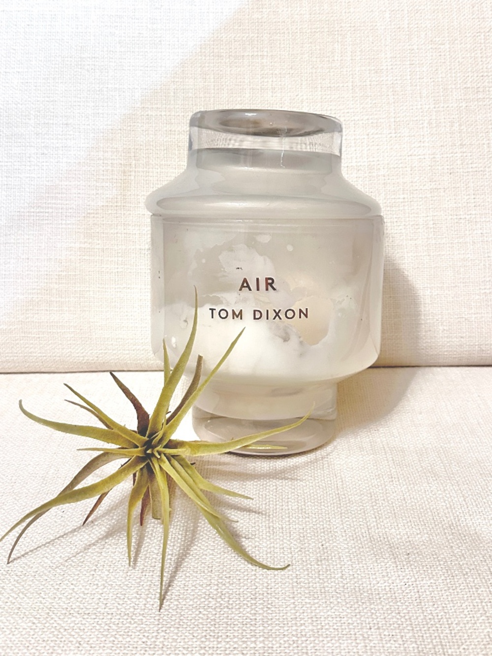 TOM DIXON Large Elements Air Candle, Modern Glass Jar Quiet Luxury Home